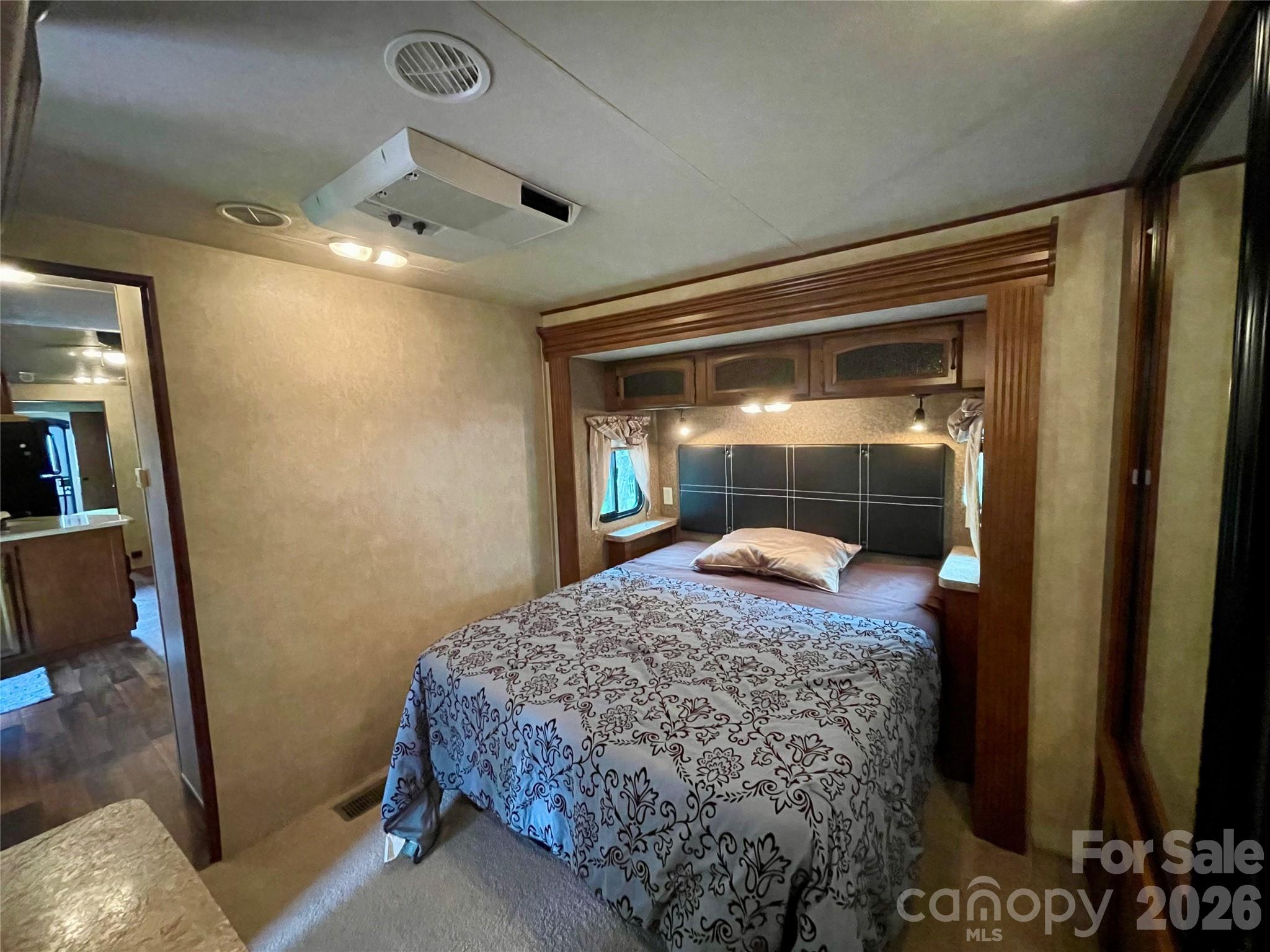 226 Saddle Ridge Drive Property Photo 6