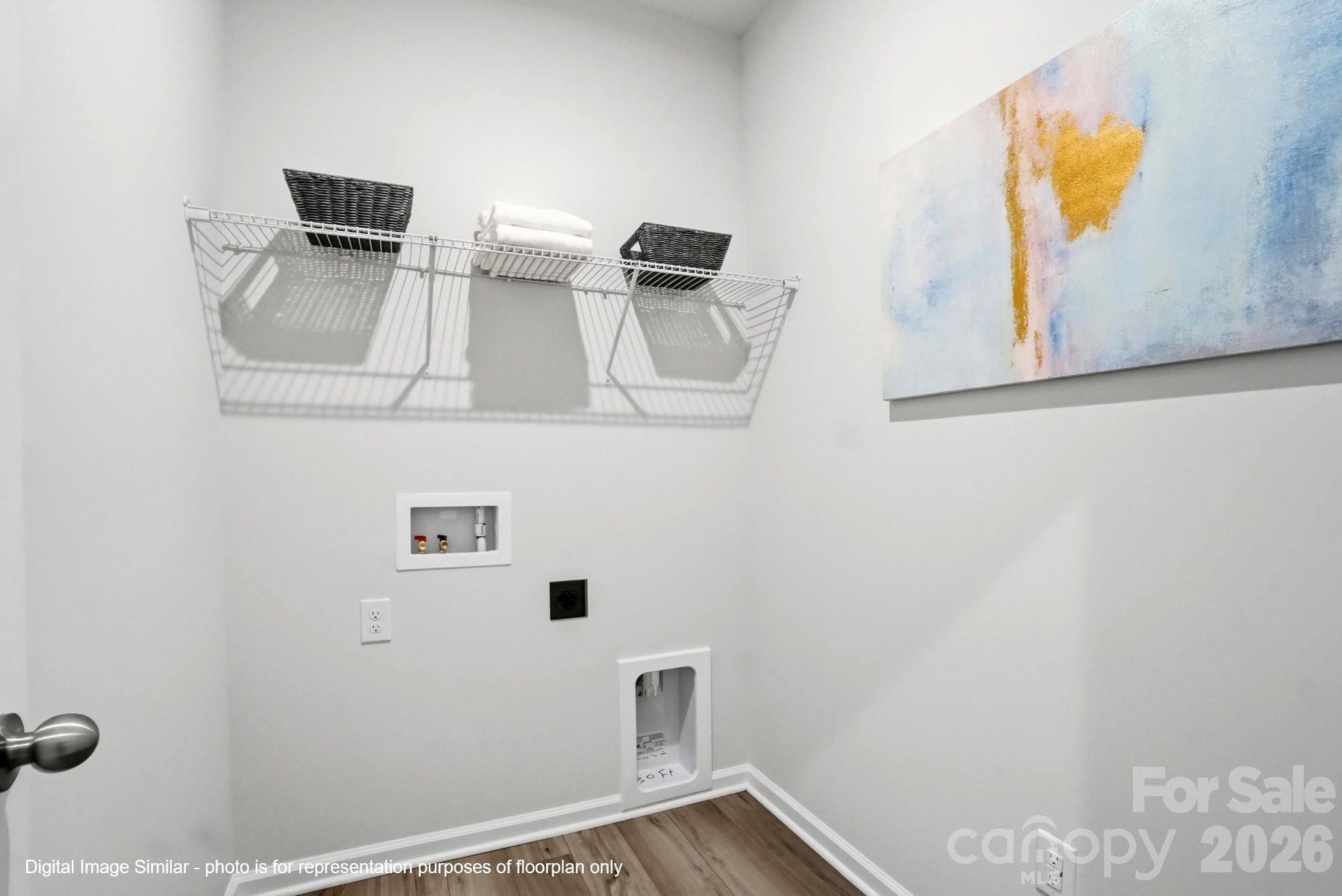 2574 Selbourne Drive Property Photo 11