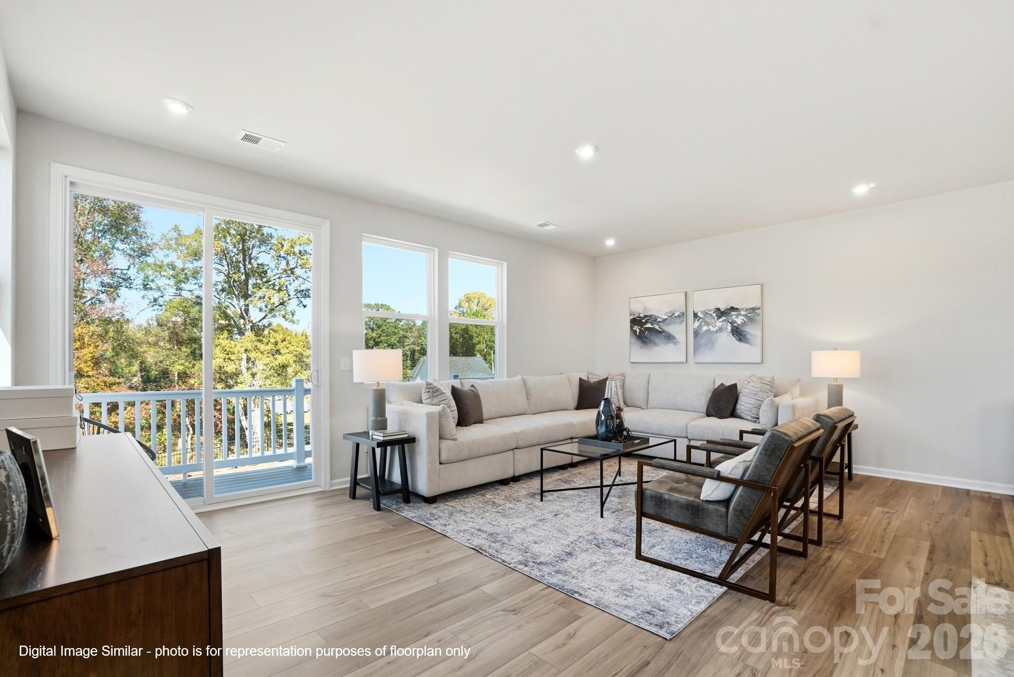 2574 Selbourne Drive Property Photo 15