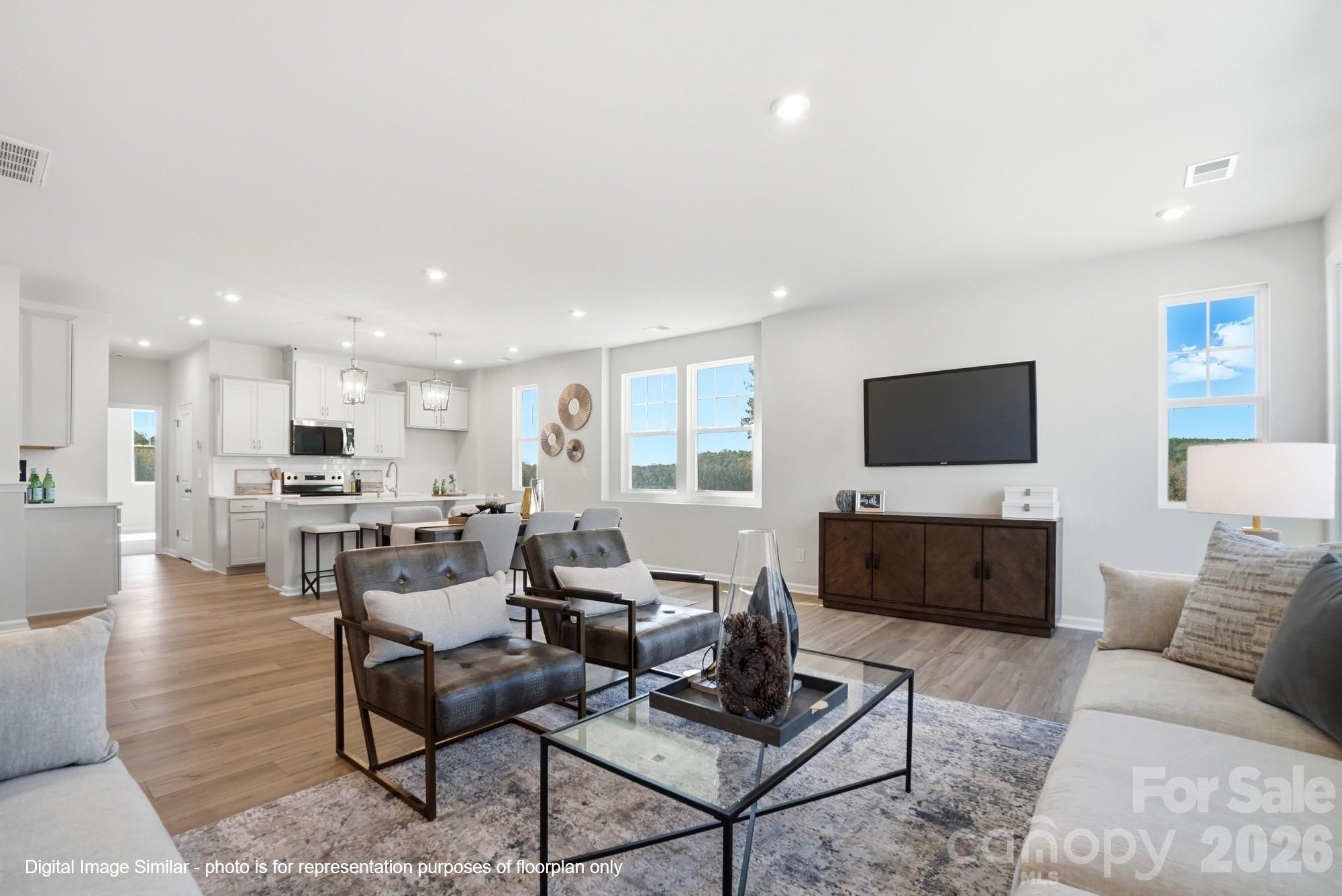 2574 Selbourne Drive Property Photo 17