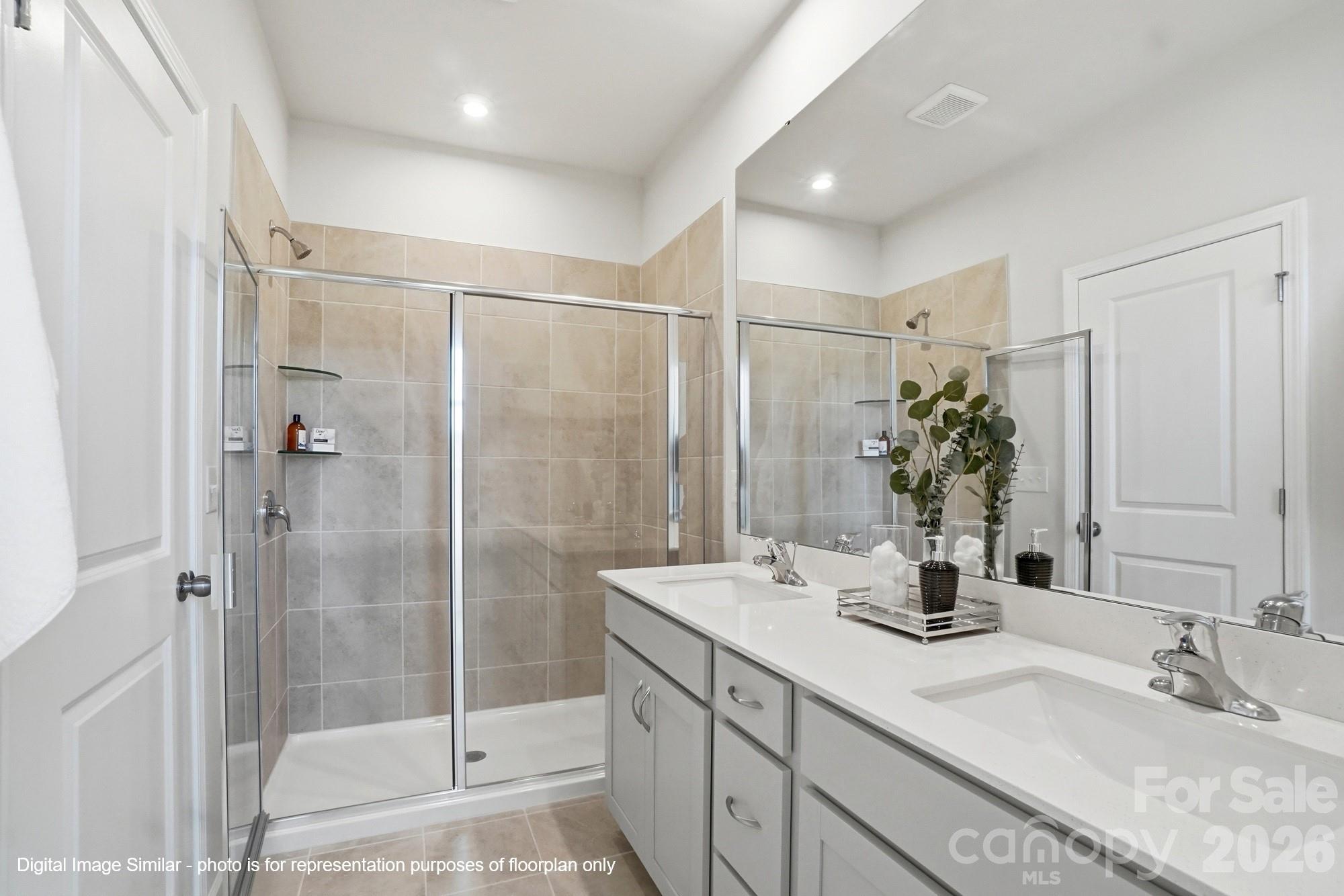 2574 Selbourne Drive Property Photo 29