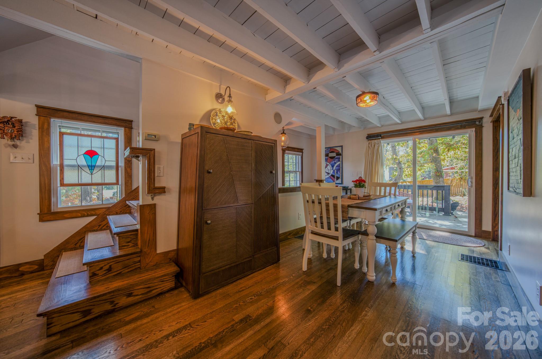 597 Tomahawk Avenue Property Photo 16