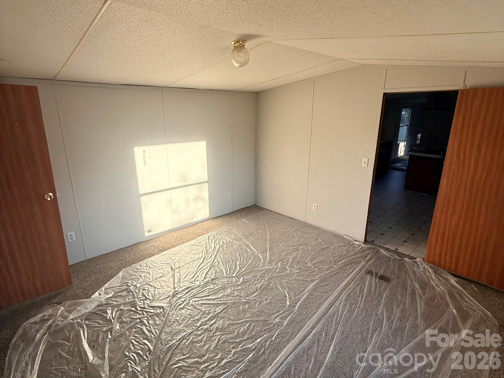2330 Springdale Drive Property Photo 6
