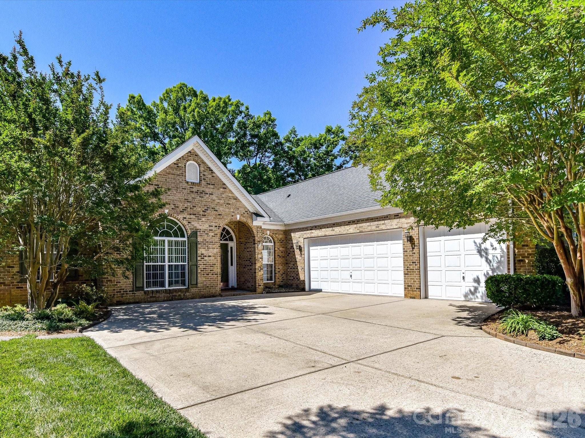 2535 Harlington Lane Property Photo 1