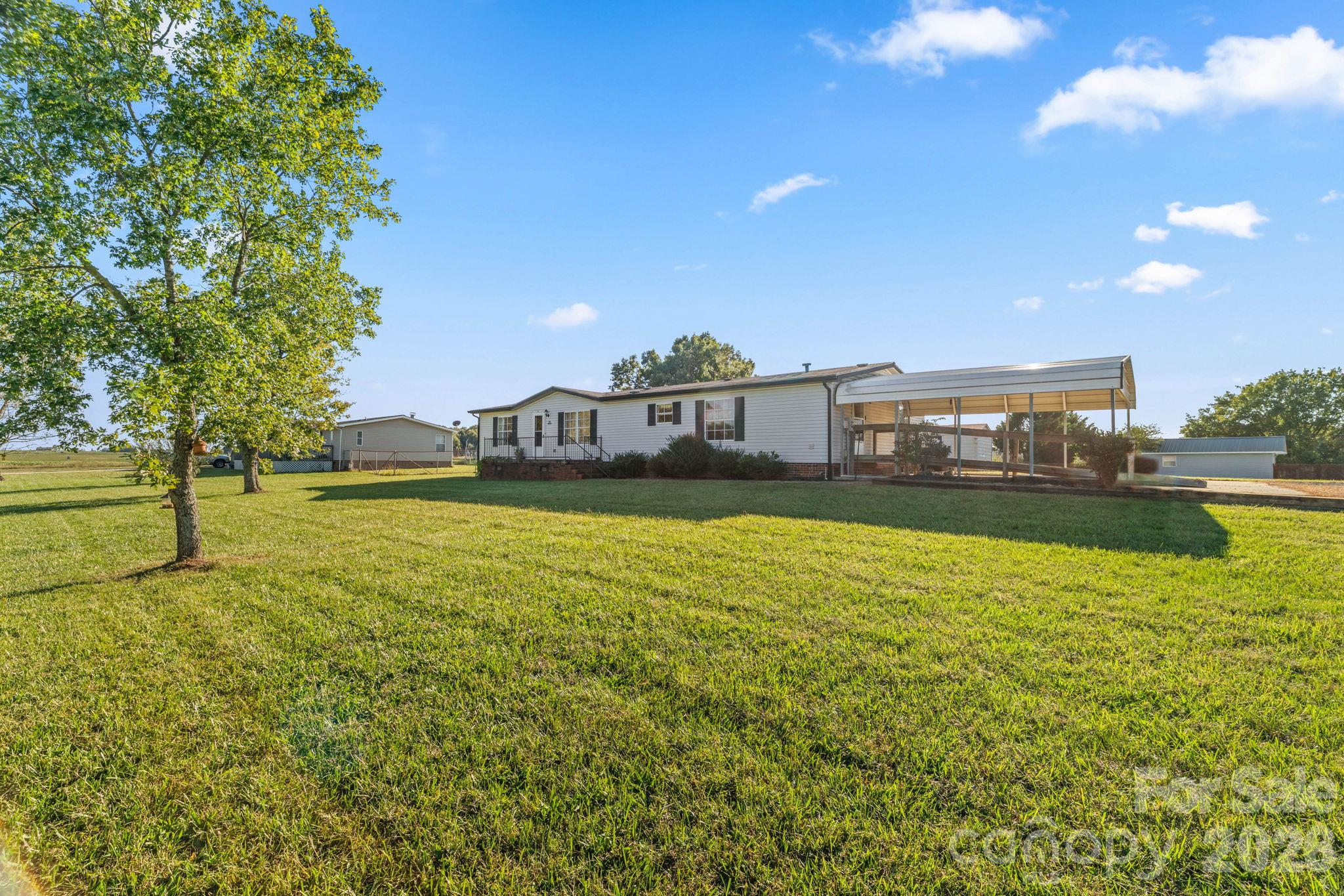 25 Lineside Drive Property Photo 4