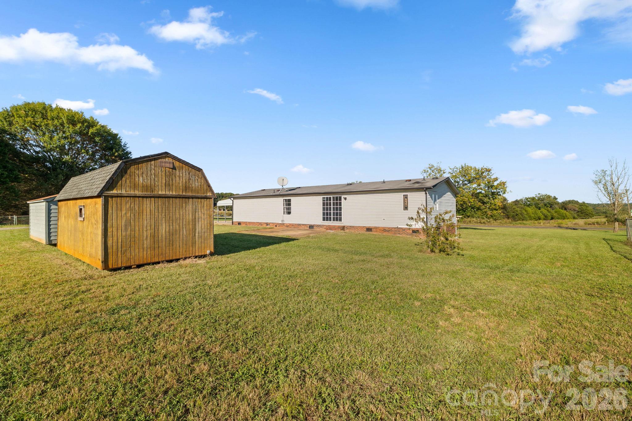 25 Lineside Drive Property Photo 5