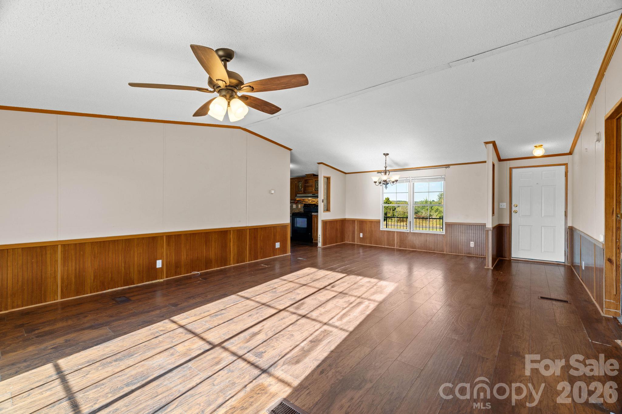 25 Lineside Drive Property Photo 7