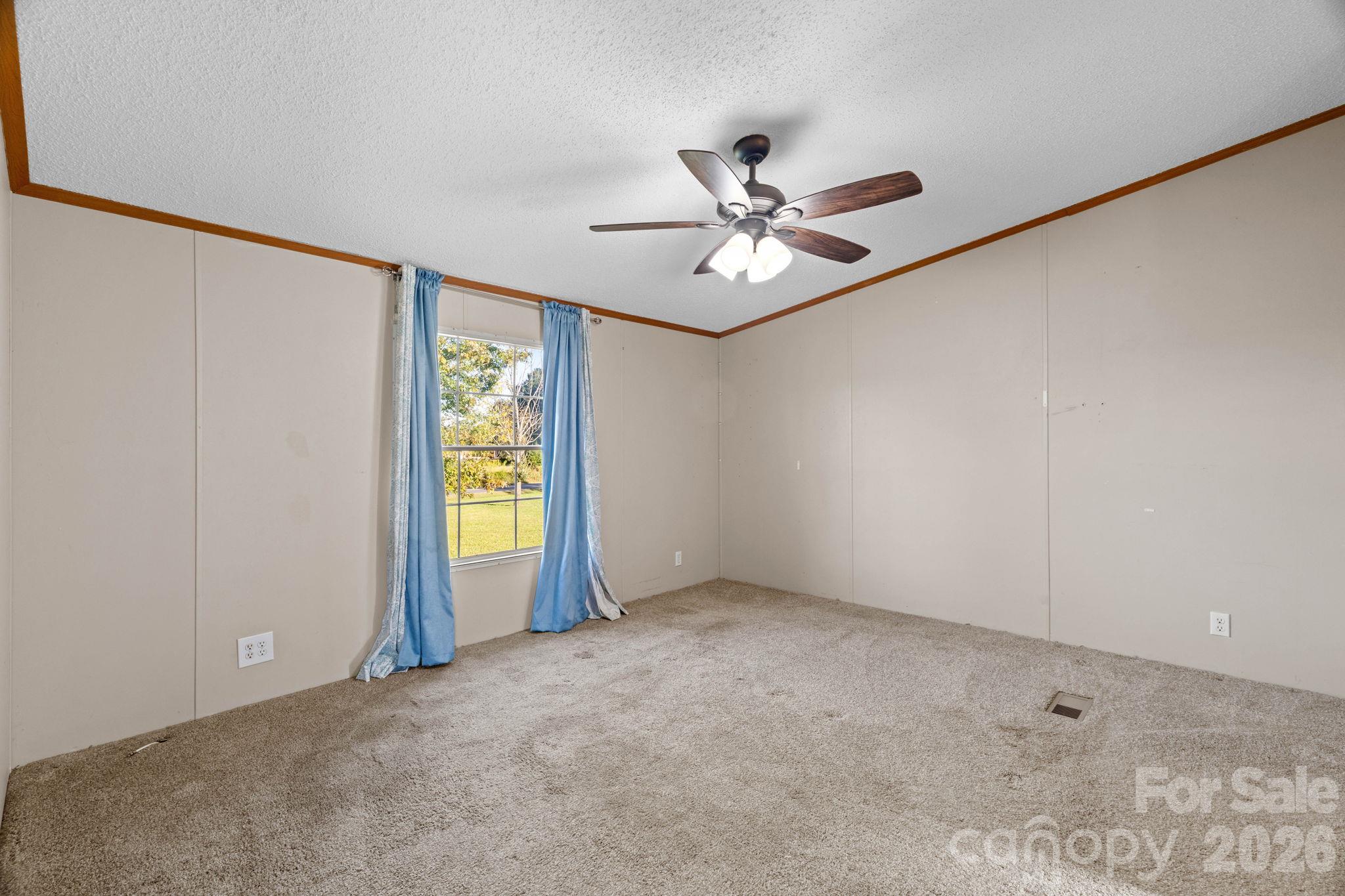 25 Lineside Drive Property Photo 14