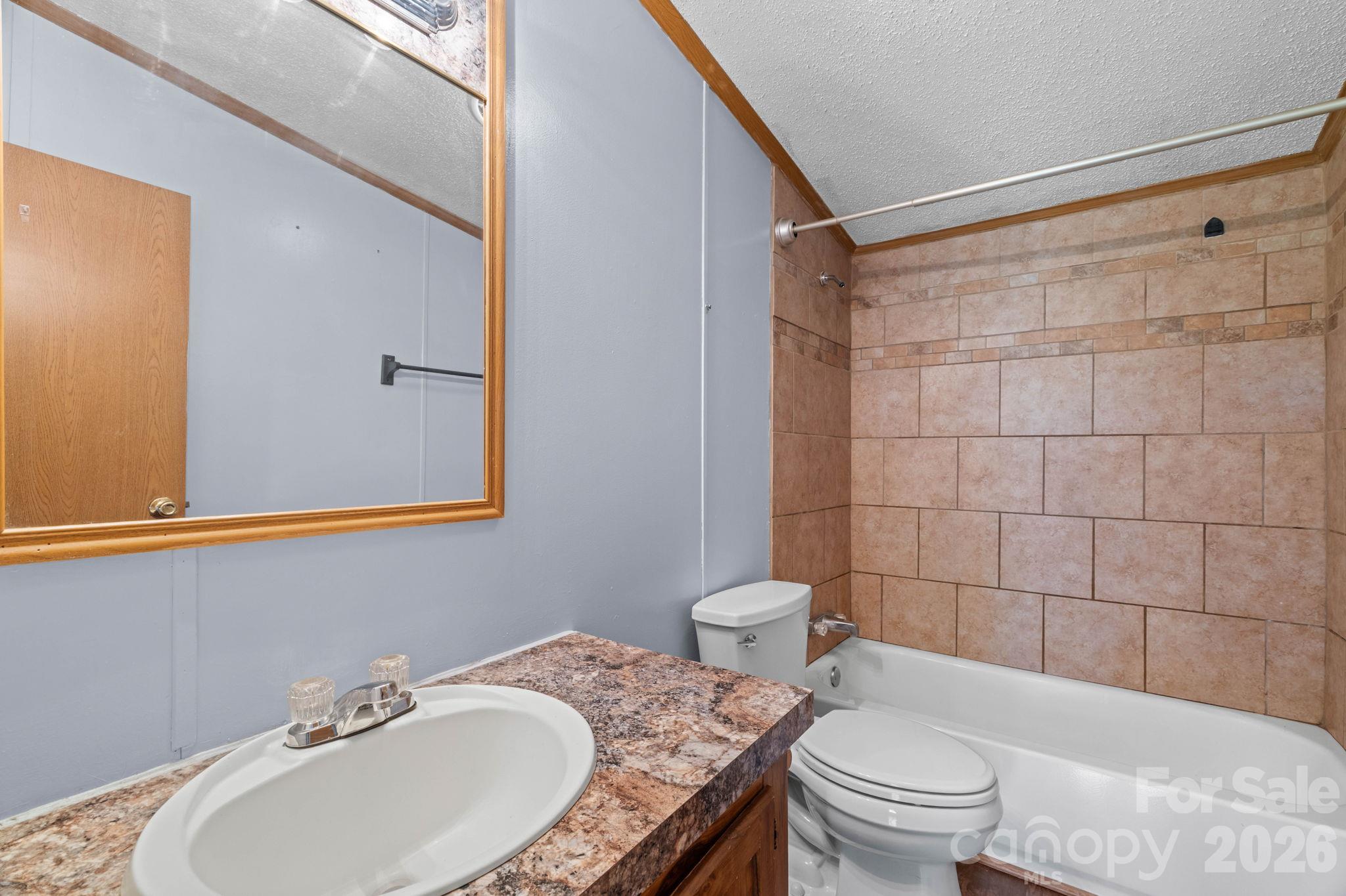 25 Lineside Drive Property Photo 15