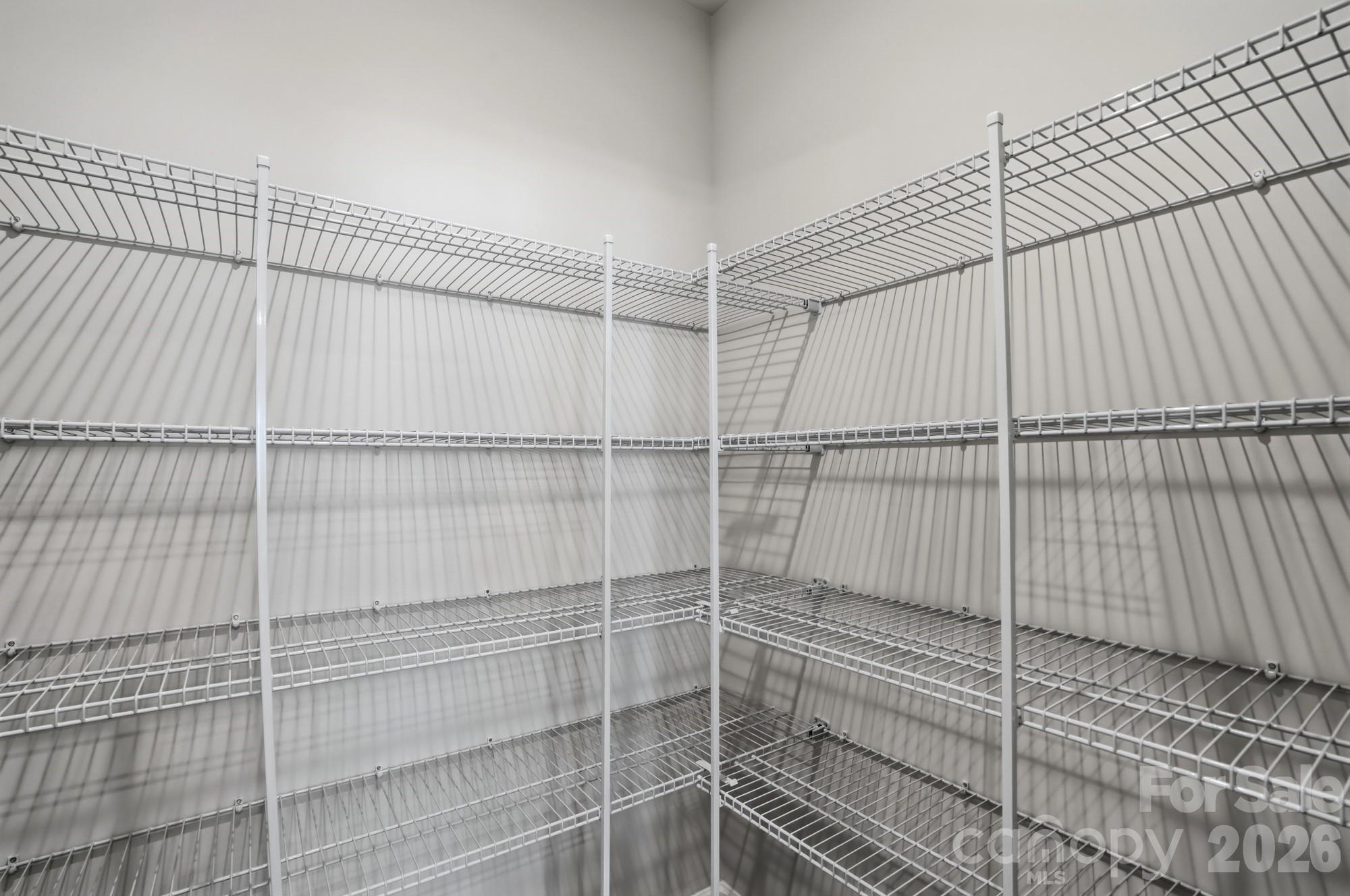 2540 Hedgecliff Road Property Photo 8