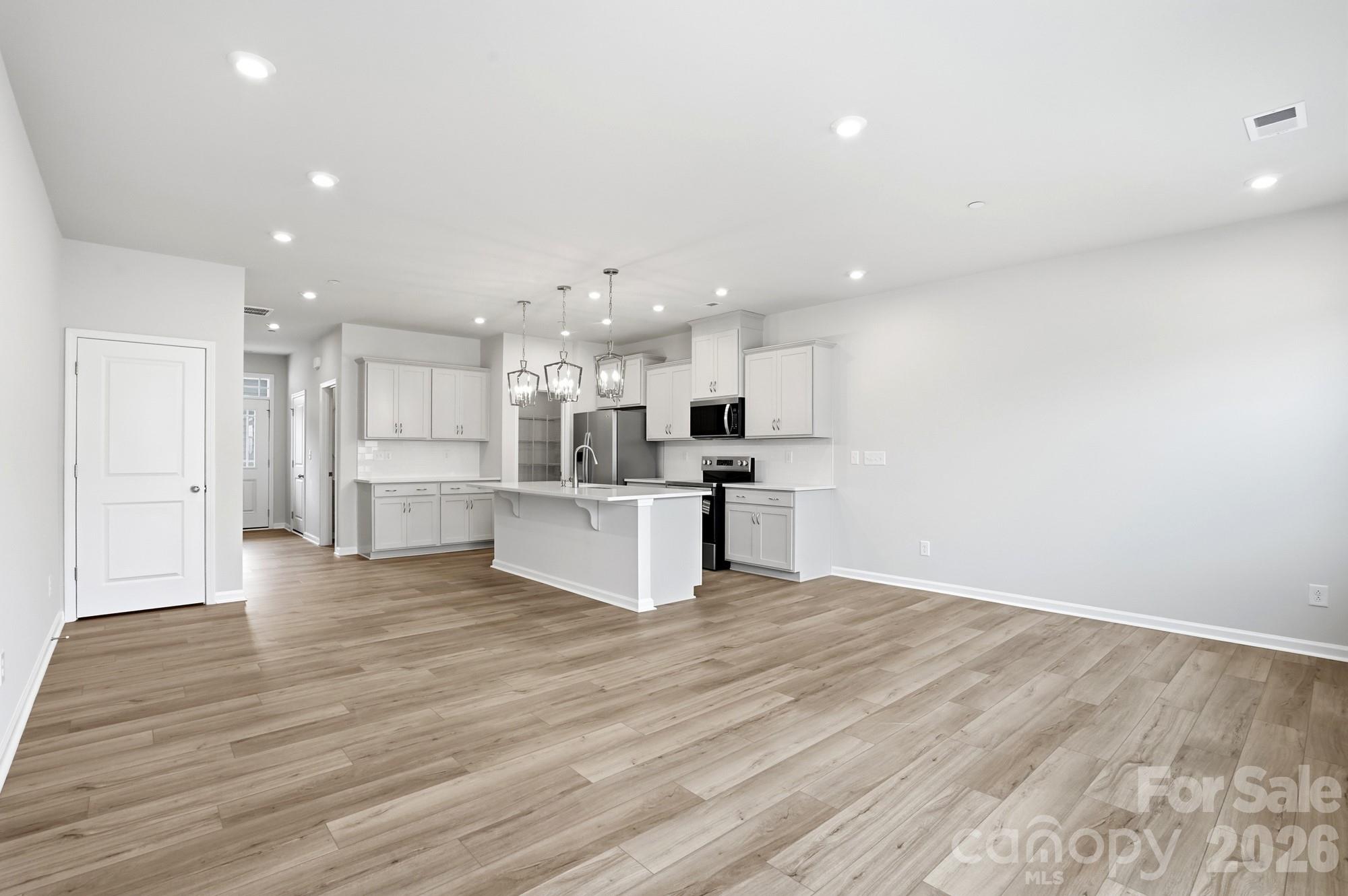2540 Hedgecliff Road Property Photo 10