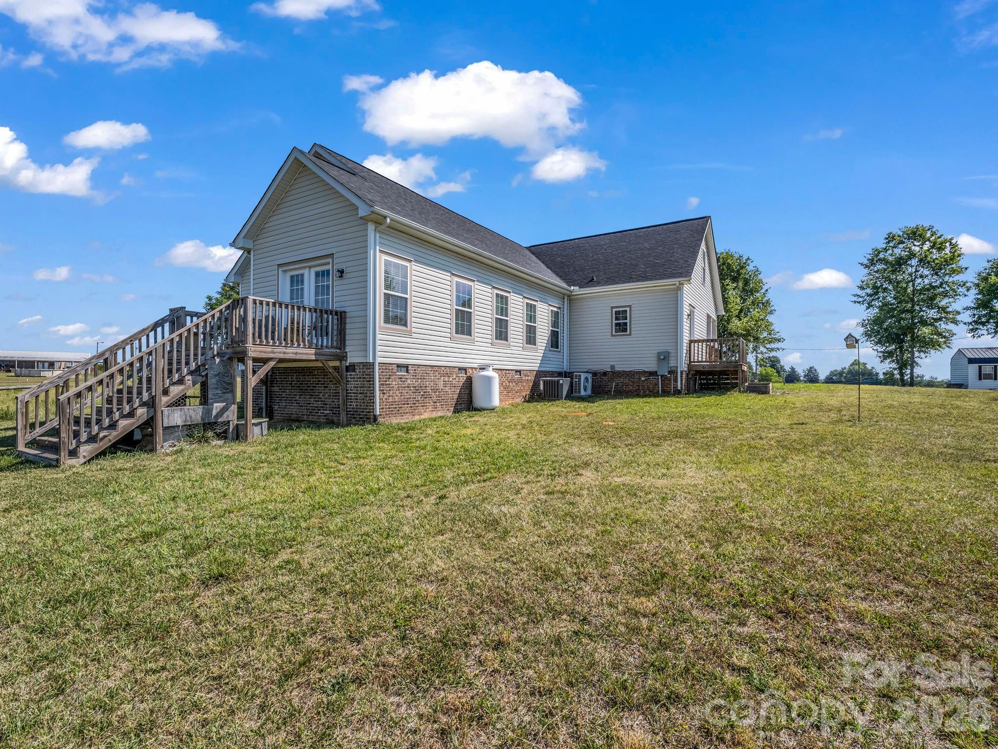 5412 Us 221 Highway Property Photo 8