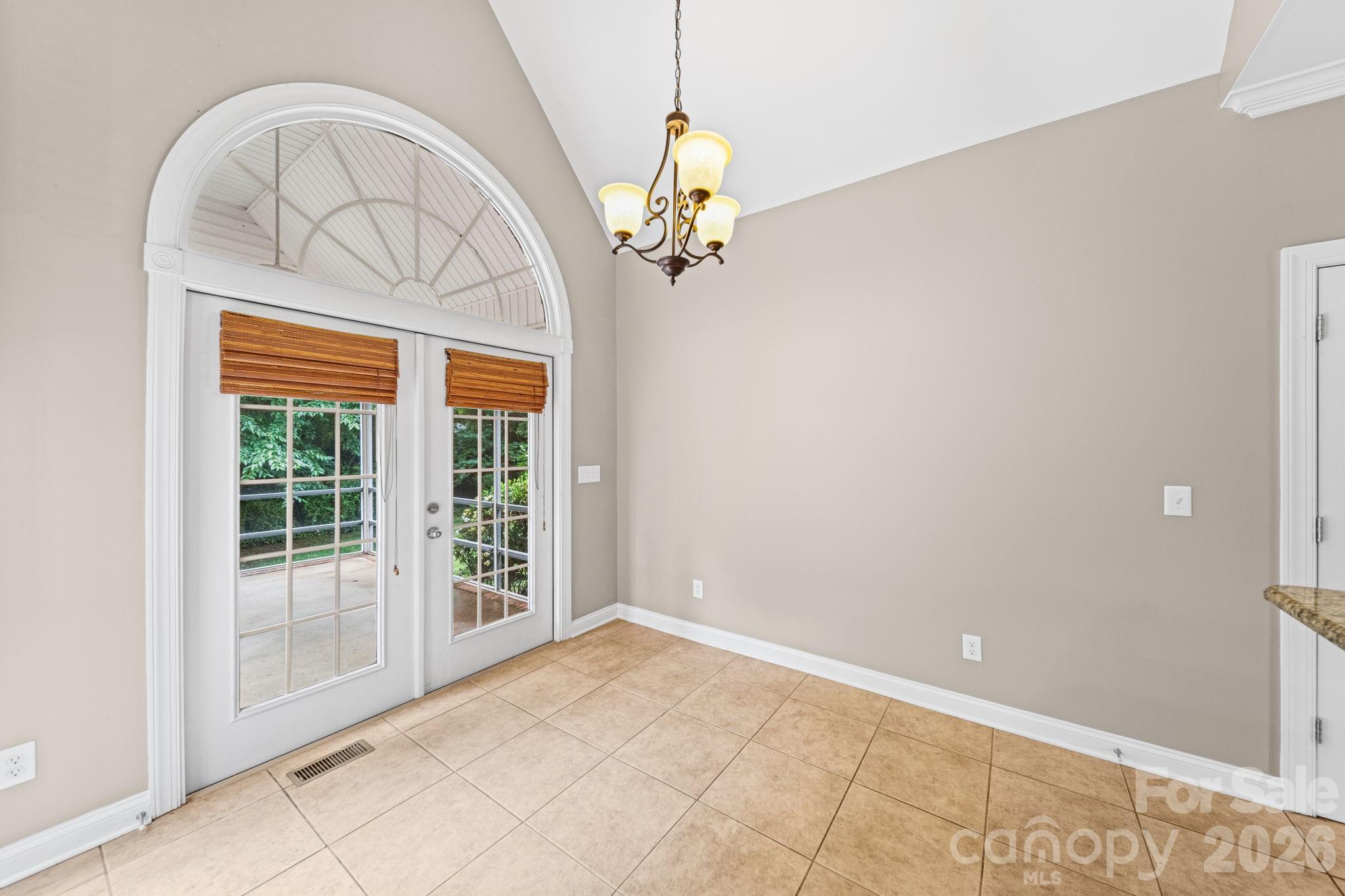 4709 Mcdade Lane 129 Property Photo 14