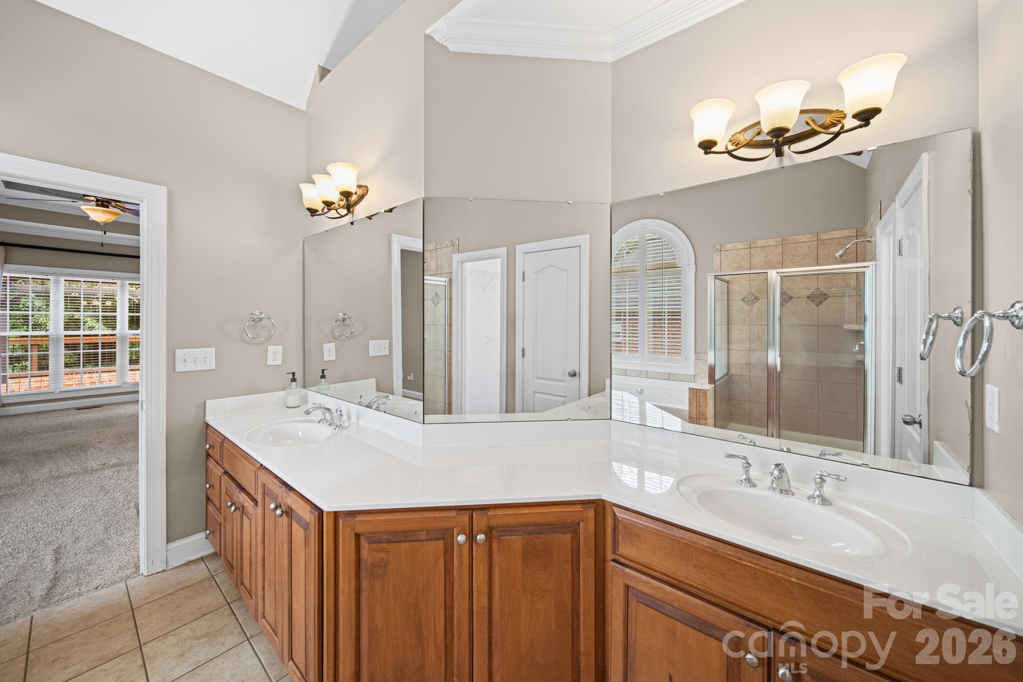 4709 Mcdade Lane 129 Property Photo 24