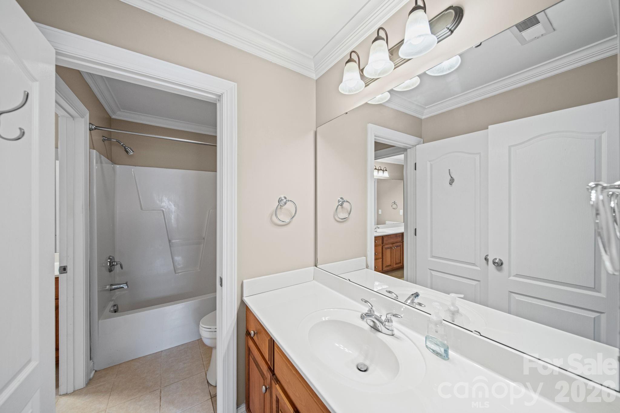 4709 Mcdade Lane 129 Property Photo 30