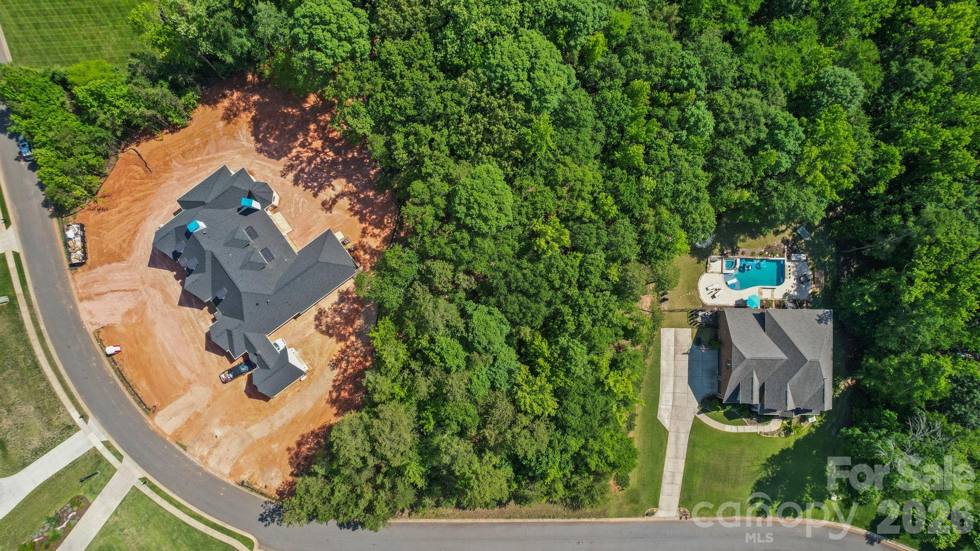 1235 Lancashire Drive Property Photo 2