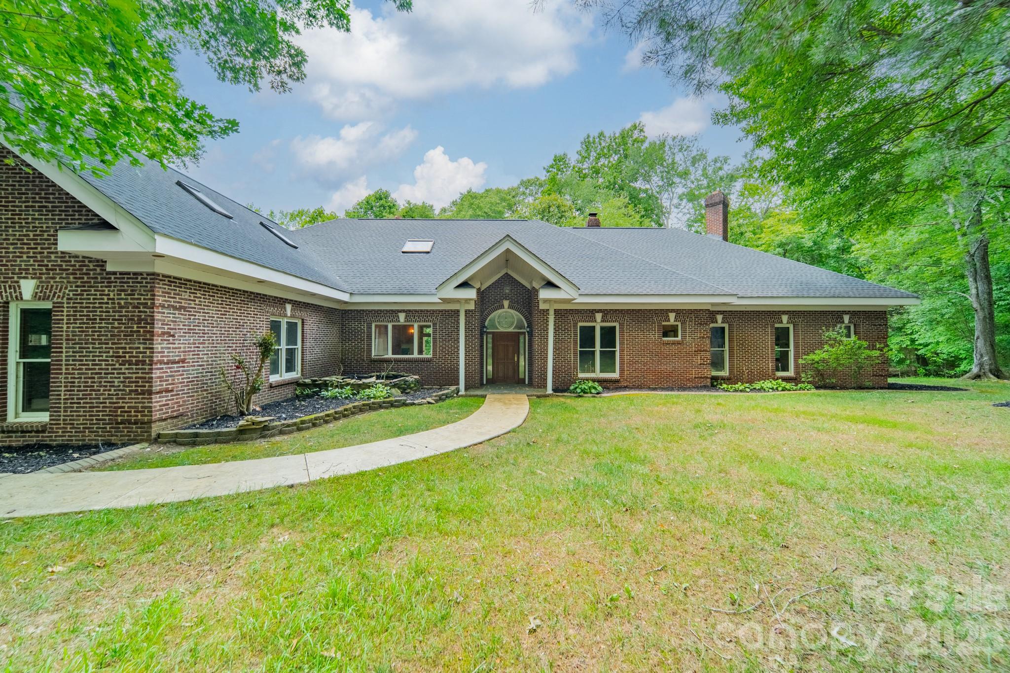 253 Highway 161 None Property Photo 5