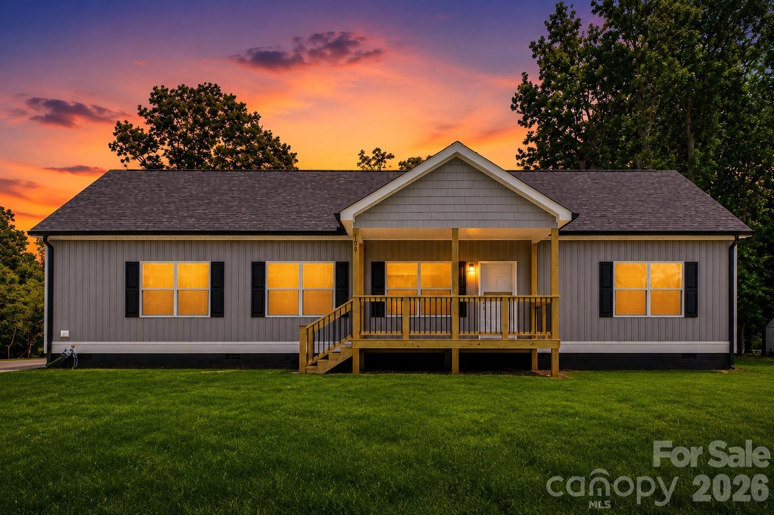 109 Sarah Avenue Property Photo 1