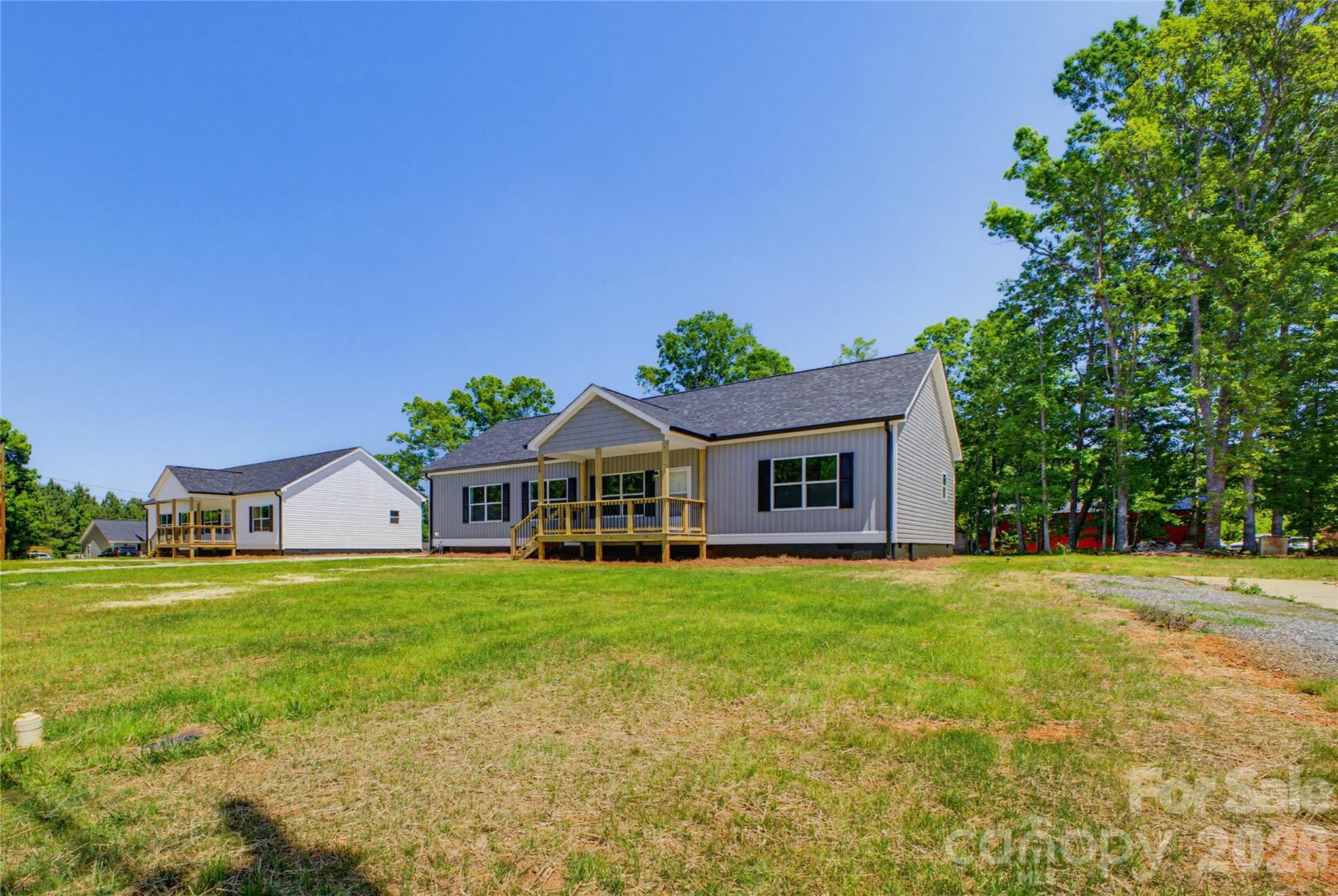 109 Sarah Avenue Property Photo 1