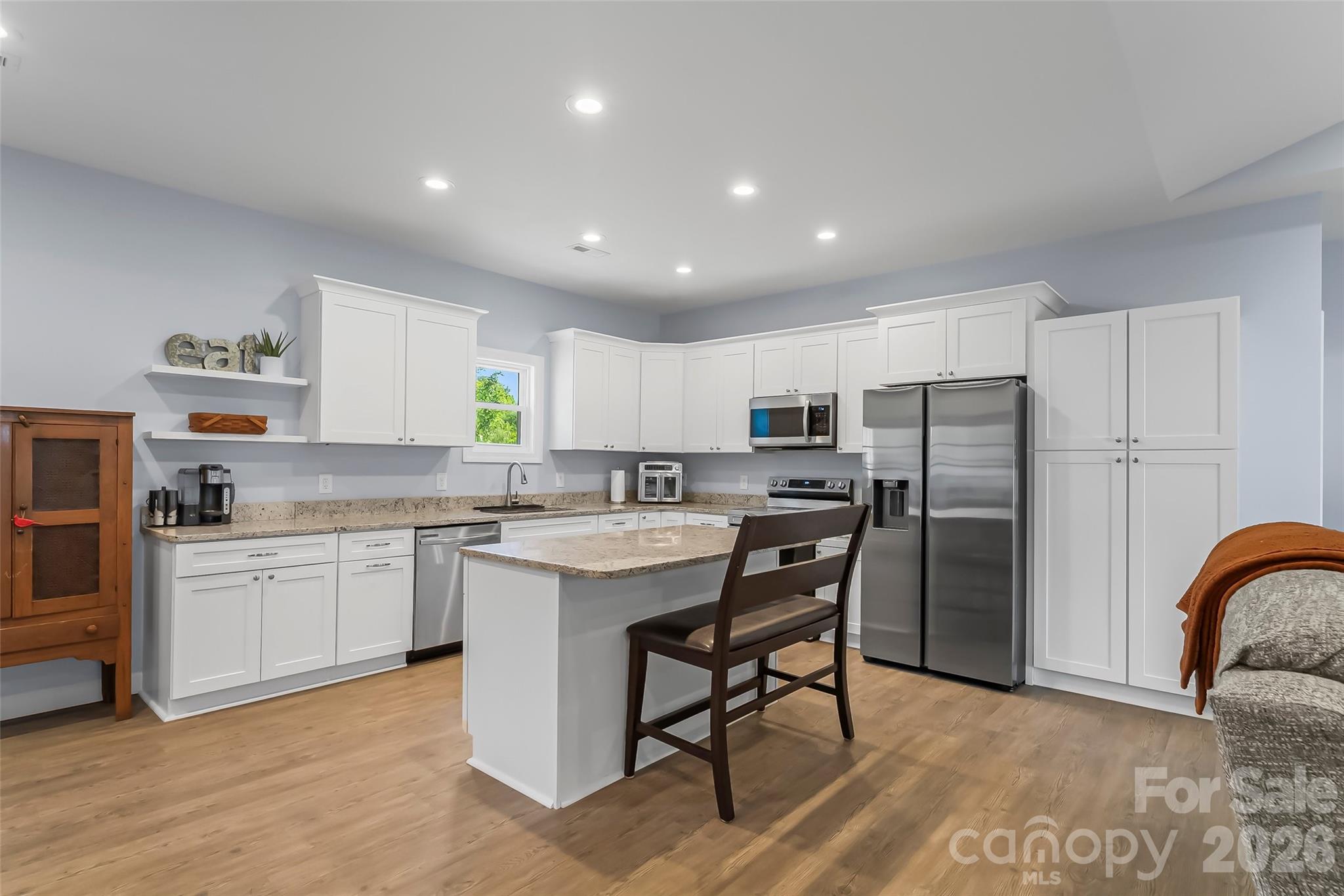2455 Saratoga Run Property Photo 10