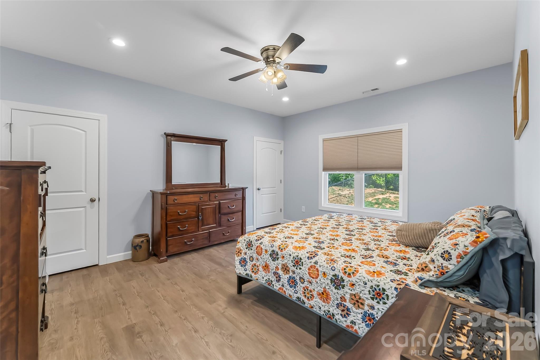 2455 Saratoga Run Property Photo 14