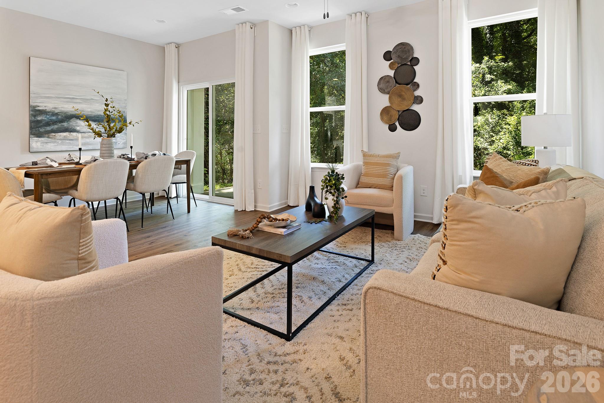2920 Capitol Drive Property Photo 2