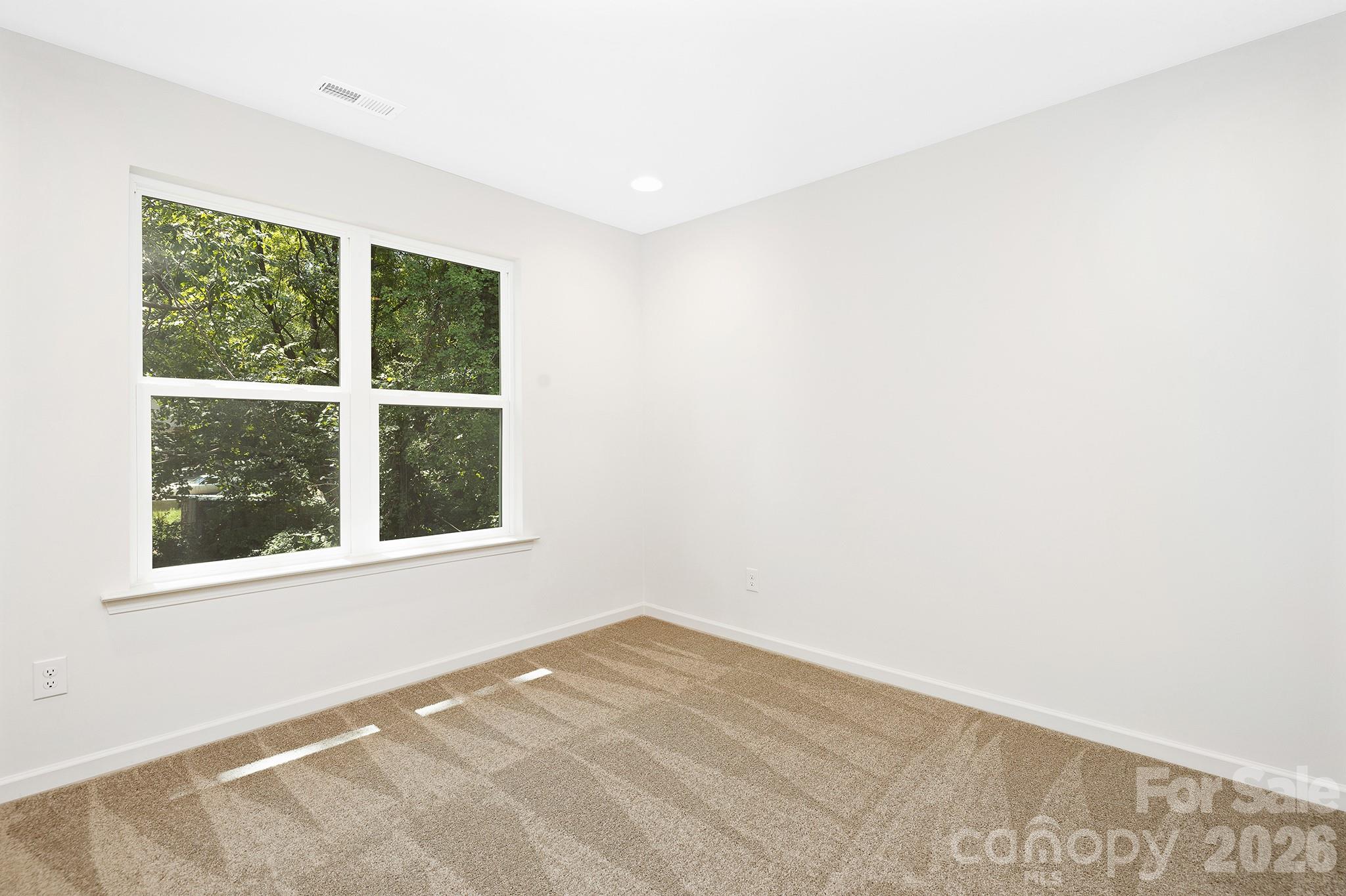 2920 Capitol Drive Property Photo 16