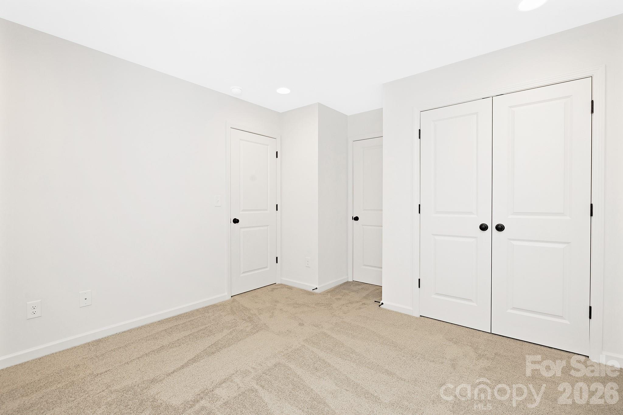 2920 Capitol Drive Property Photo 17