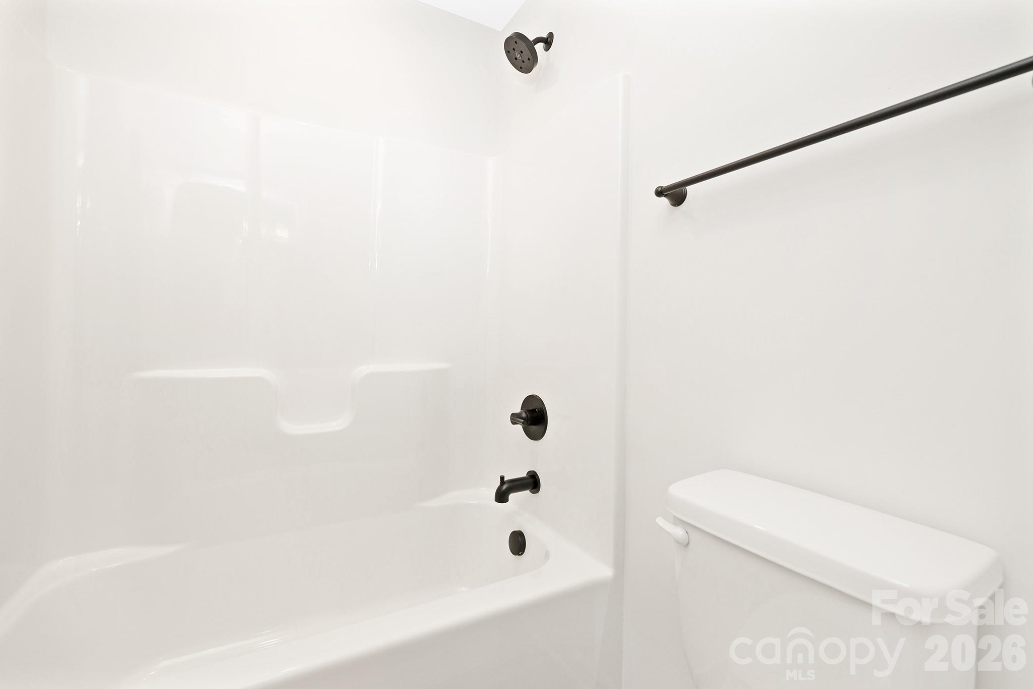2920 Capitol Drive Property Photo 18