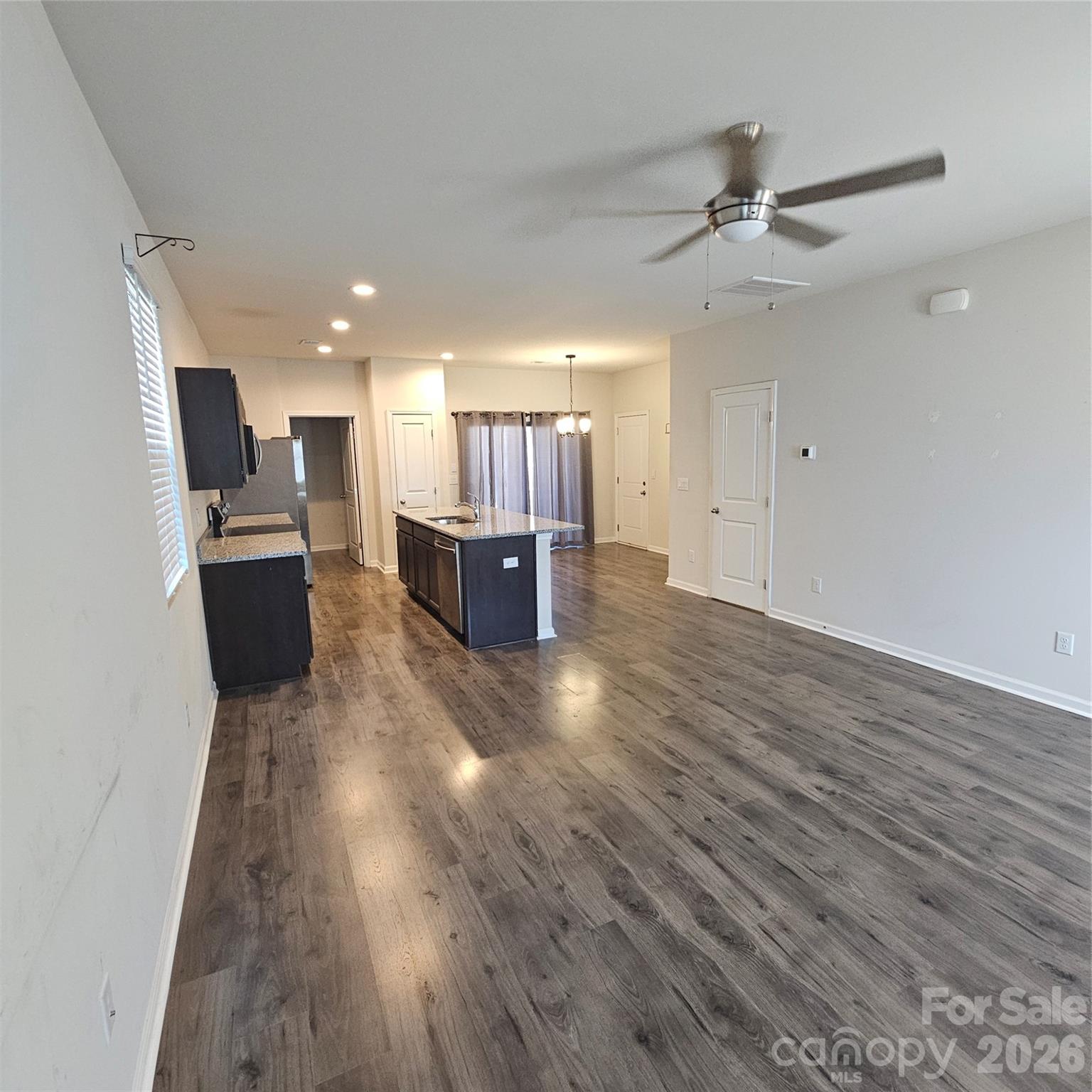 1016 Berry Patch Circle Property Photo 4