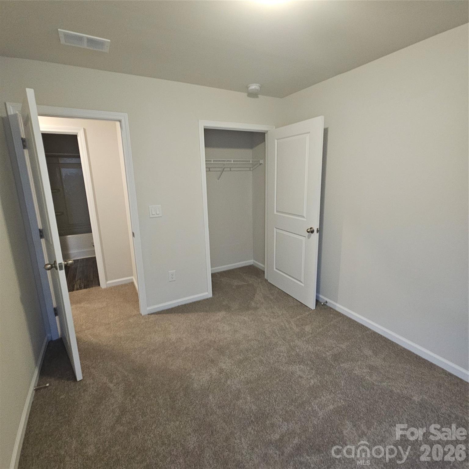 1016 Berry Patch Circle Property Photo 10