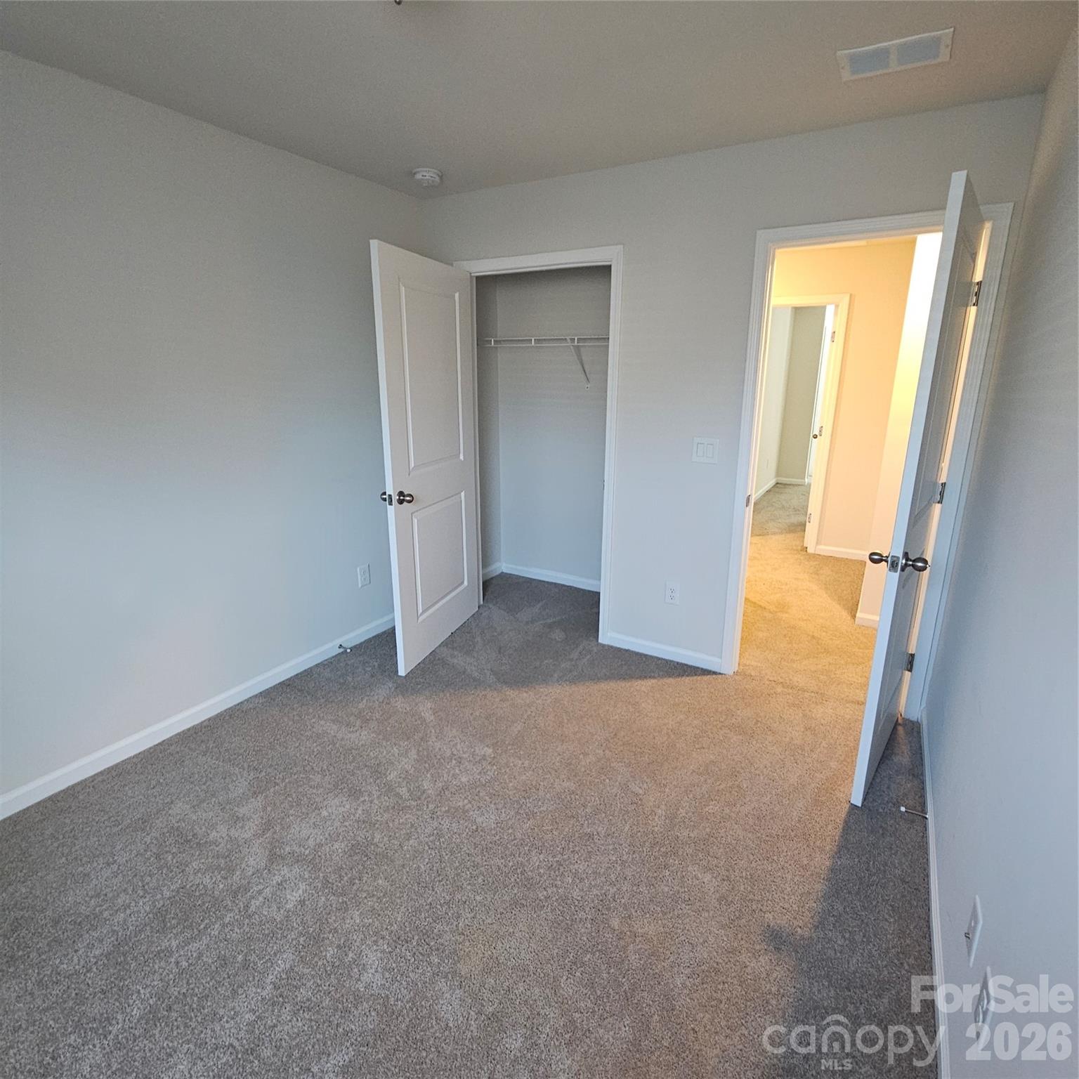 1016 Berry Patch Circle Property Photo 11