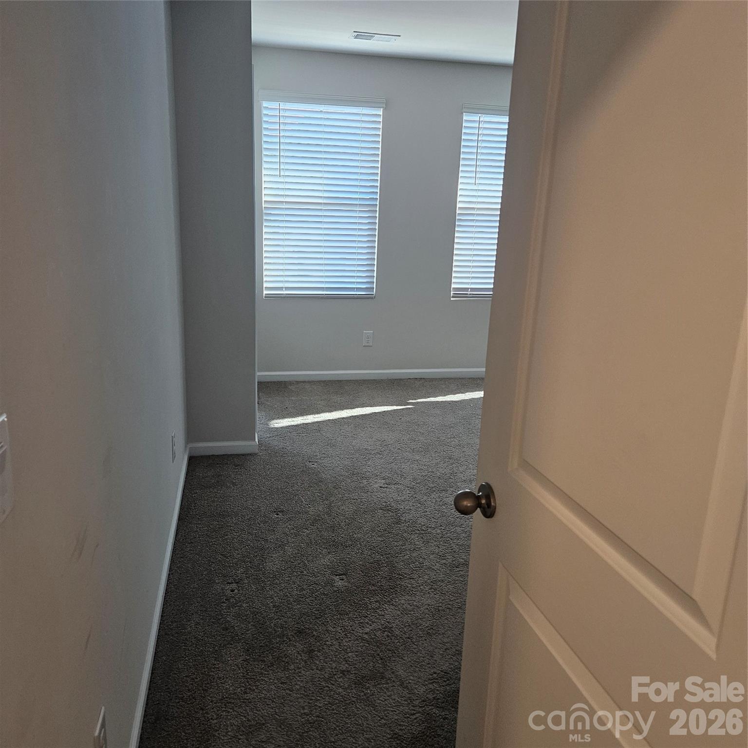 1016 Berry Patch Circle Property Photo 13