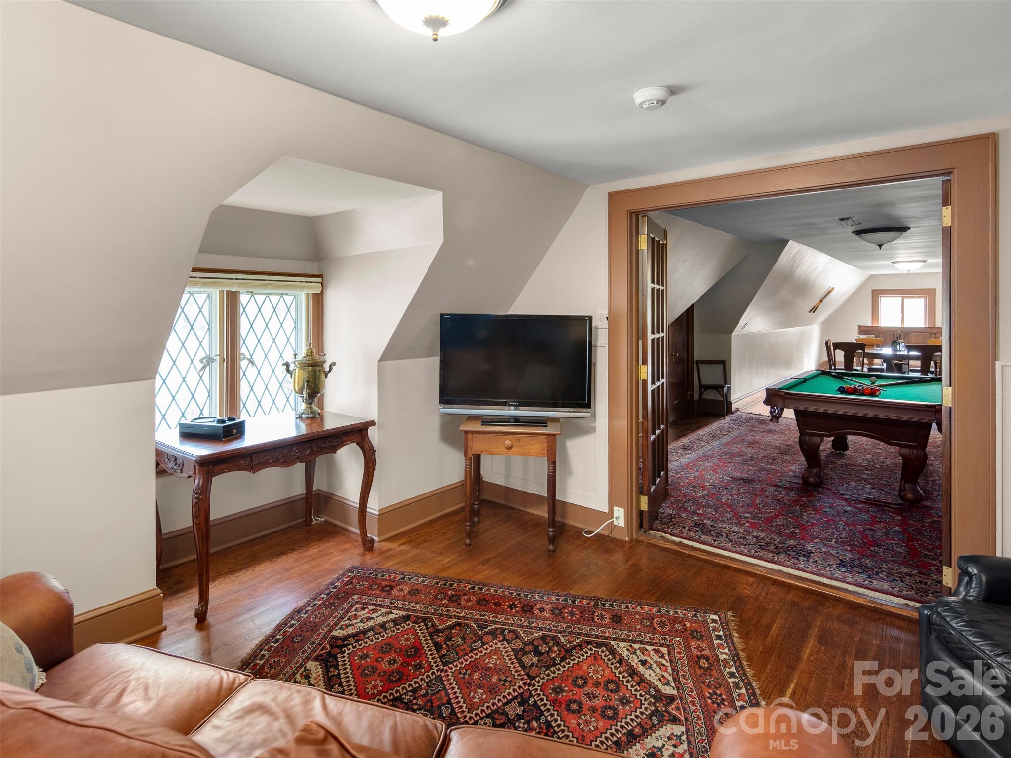 436 Vanderbilt Road Property Photo 28