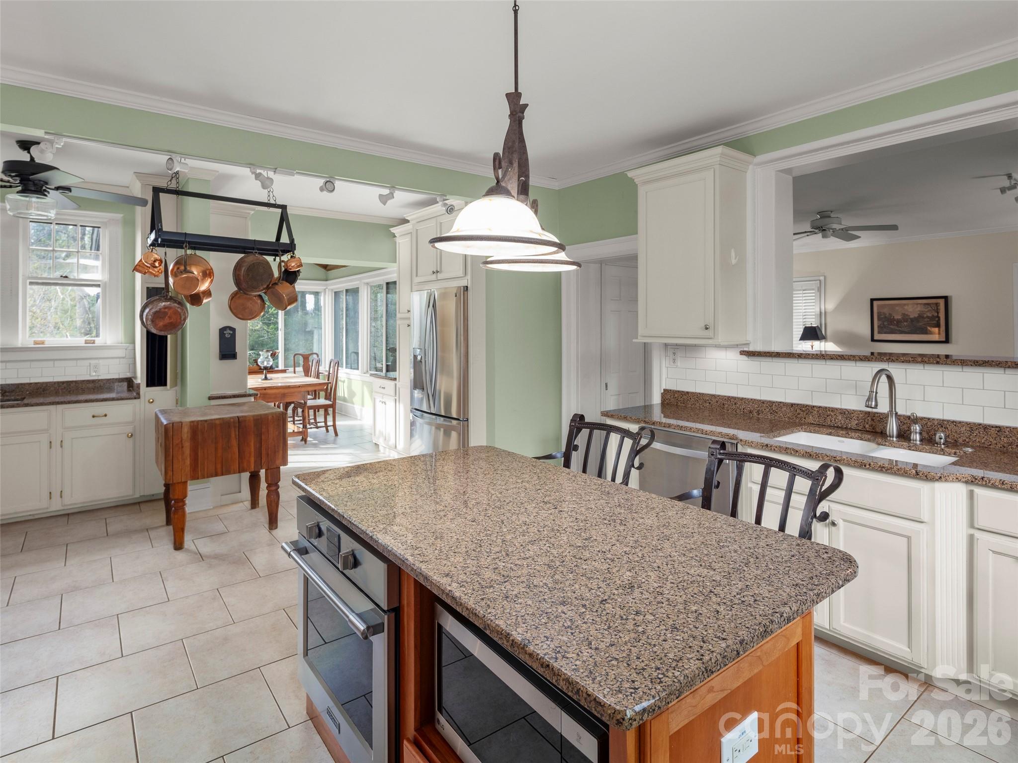 436 Vanderbilt Road Property Photo 29