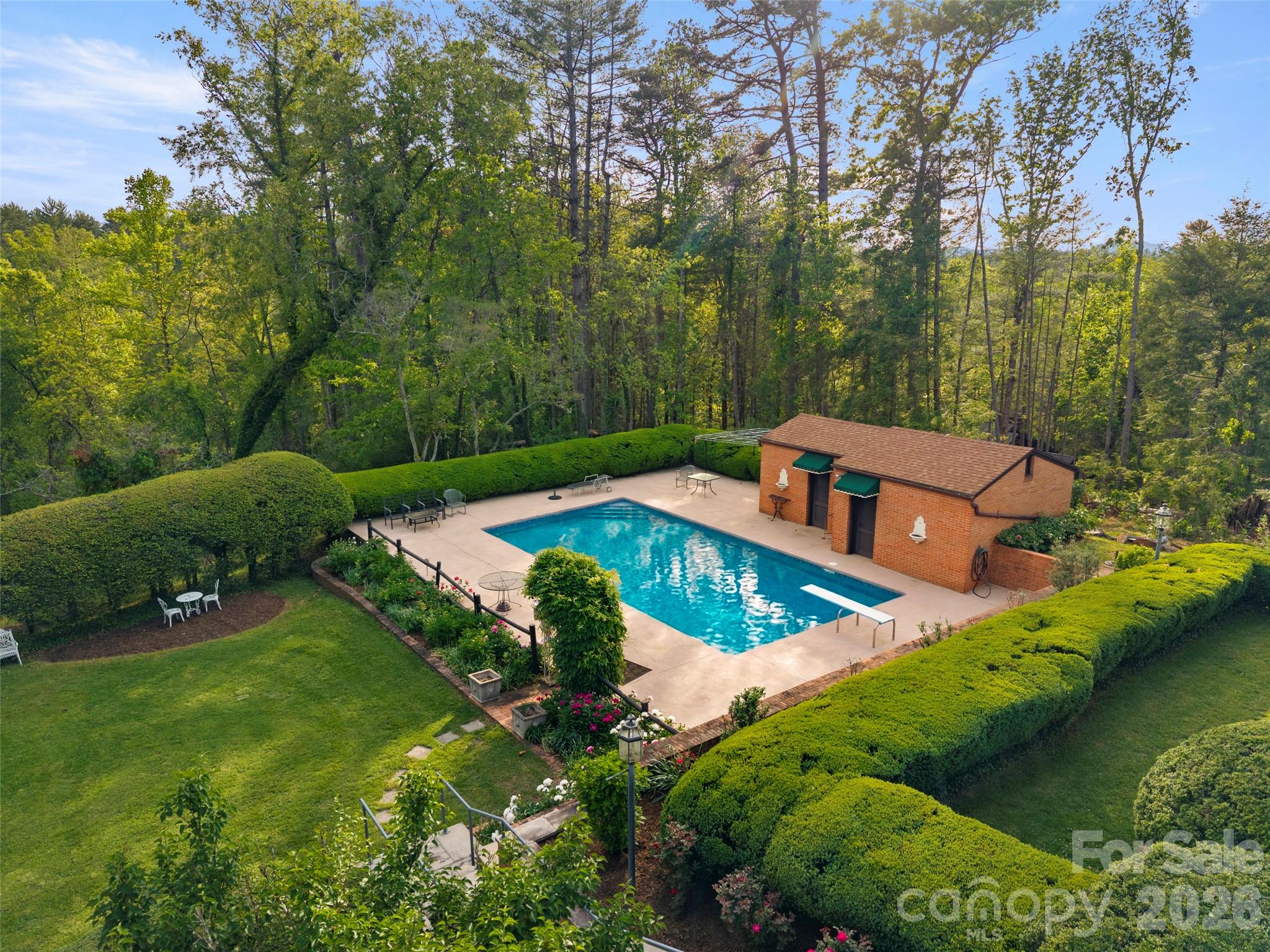 436 Vanderbilt Road Property Photo 41