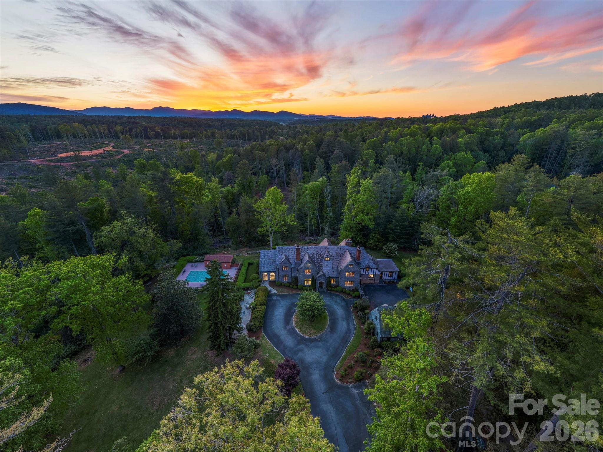 436 Vanderbilt Road Property Photo 44