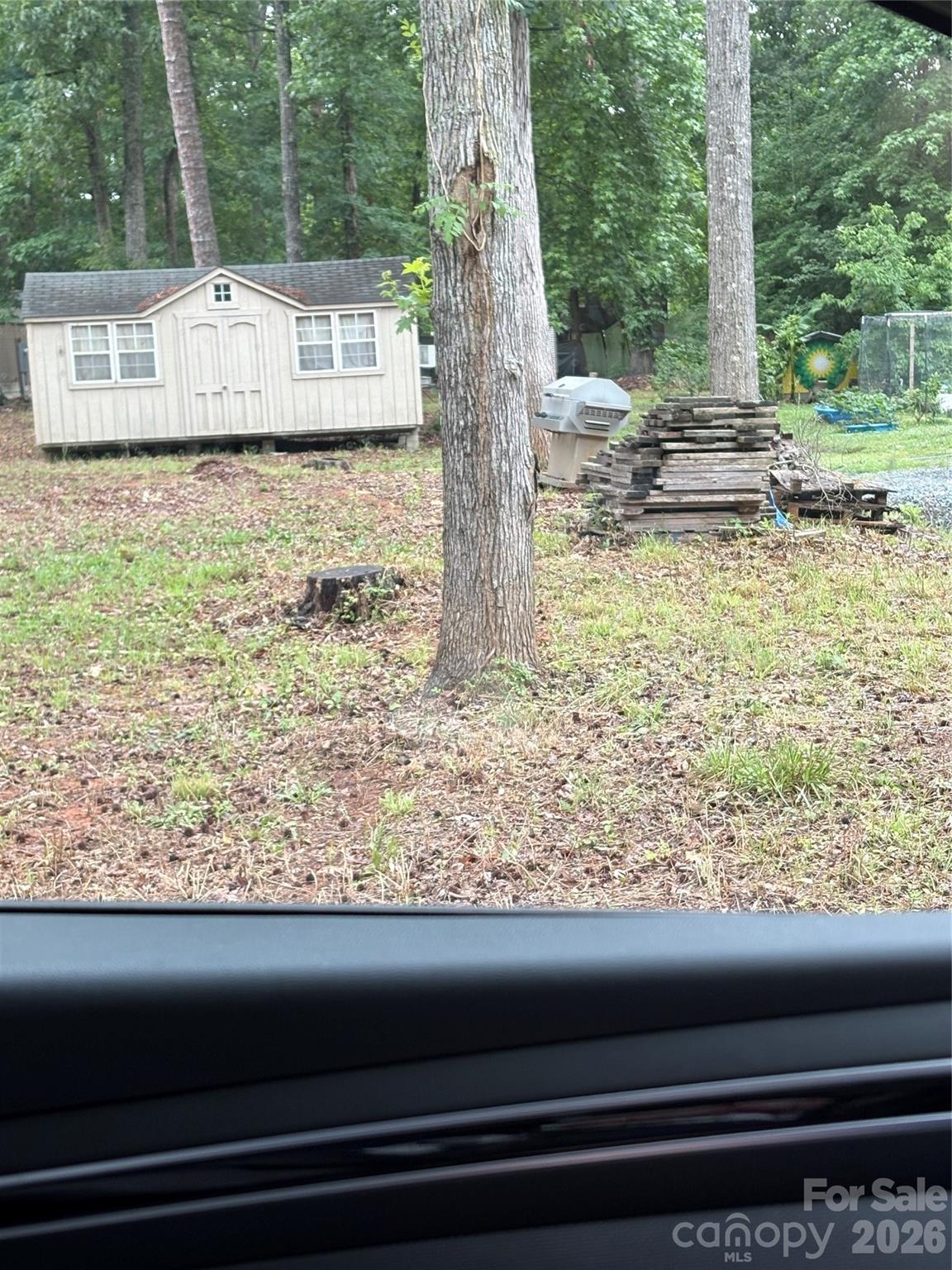145 Paradise Drive Property Photo 4