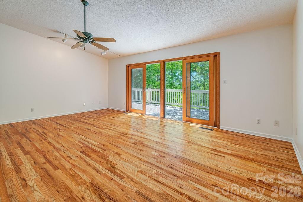 146 Churchill Downs Drive Property Photo 5