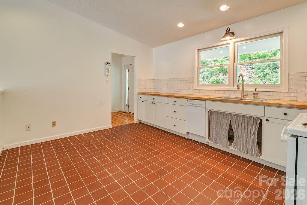 146 Churchill Downs Drive Property Photo 11