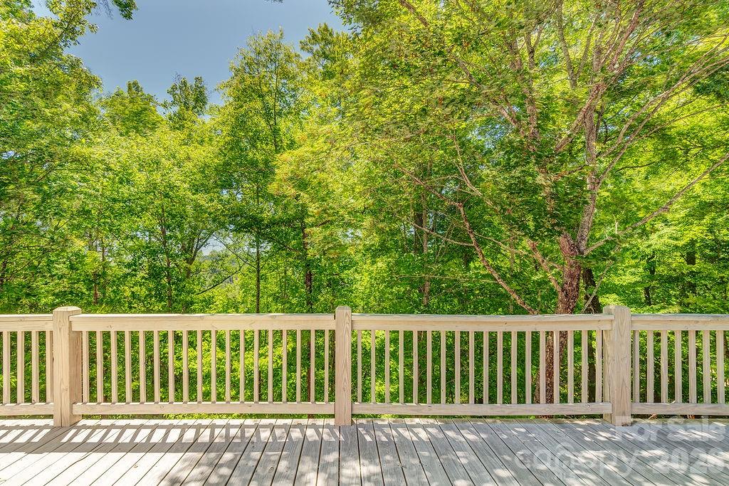 146 Churchill Downs Drive Property Photo 28