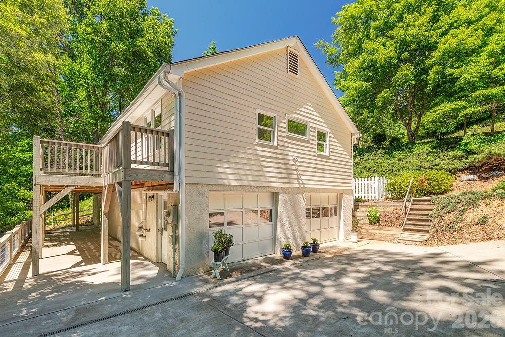 146 Churchill Downs Drive Property Photo 31