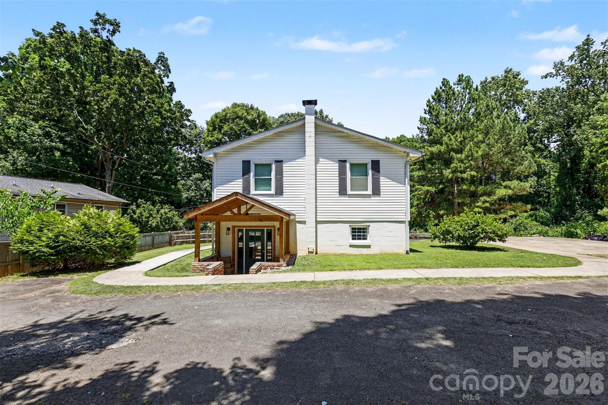 184 Canal Road Property Photo 2