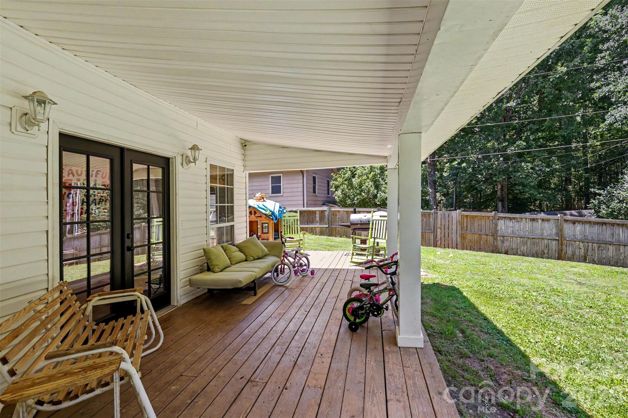 184 Canal Road Property Photo 11