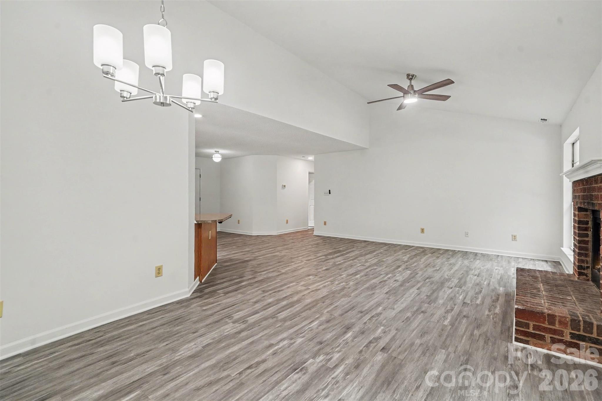 2711 Bob White Circle Property Photo 9