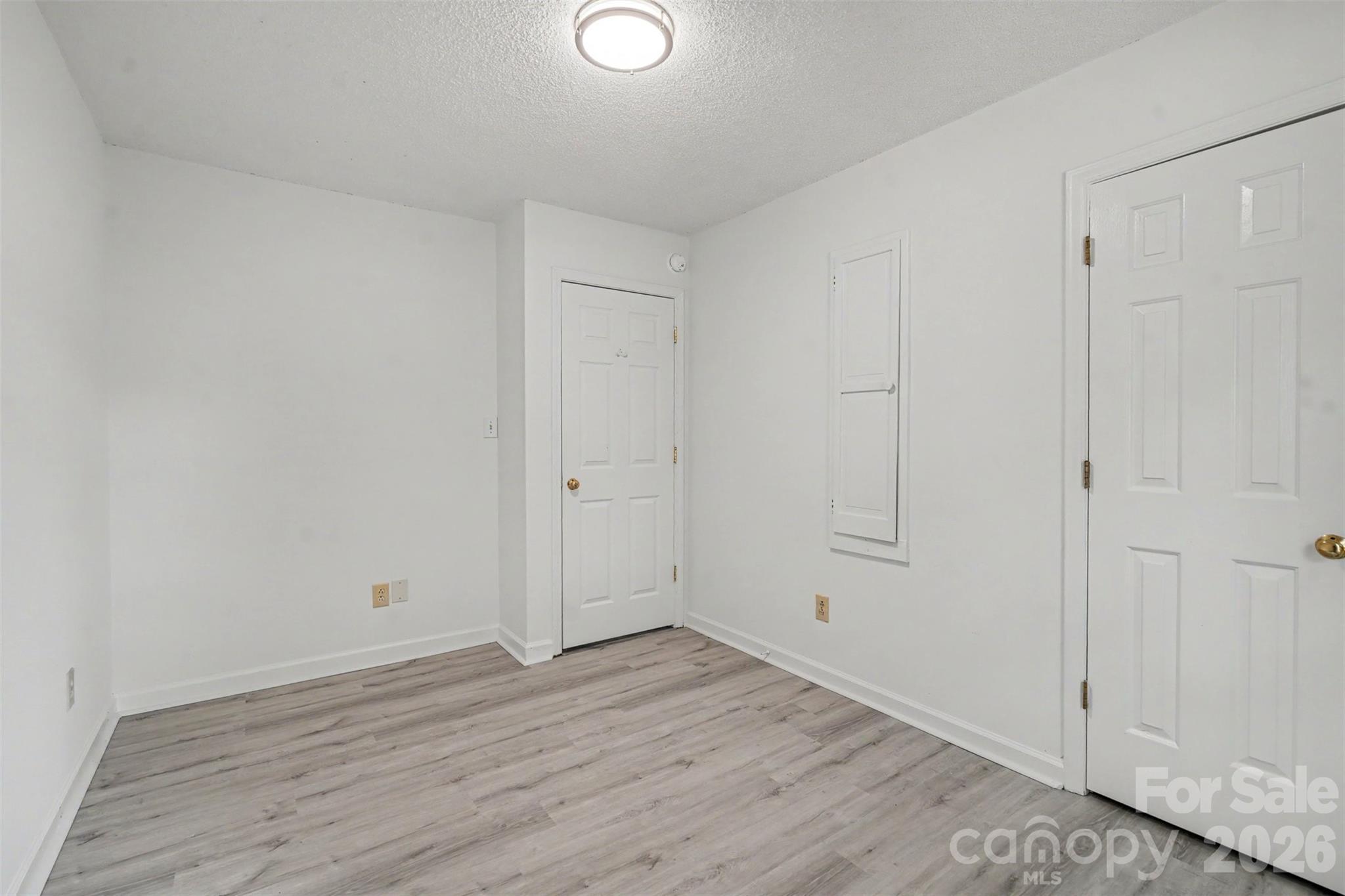 2711 Bob White Circle Property Photo 16