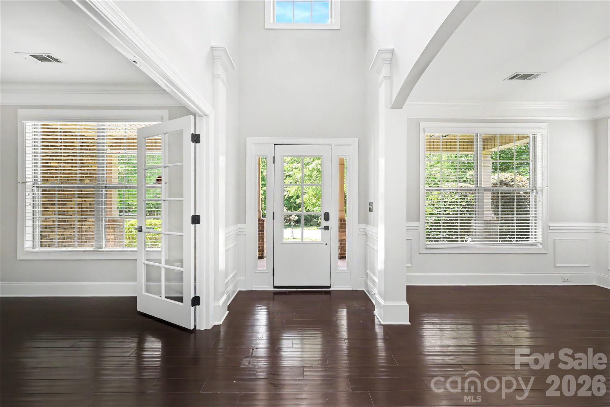 4624 Pebble Run Drive Property Photo 2