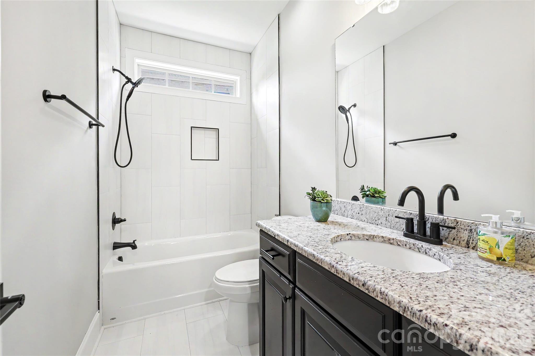 4624 Pebble Run Drive Property Photo 25