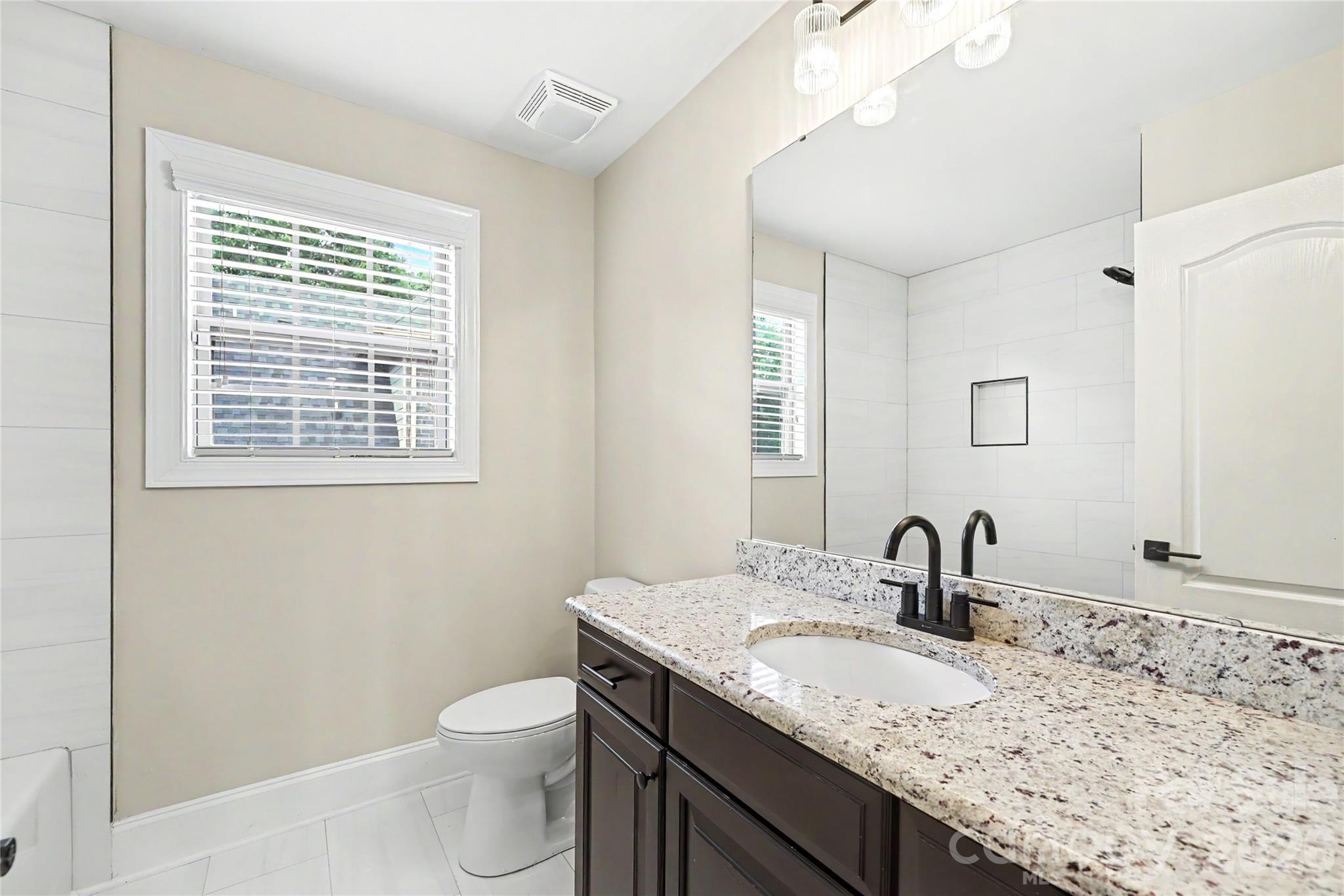 4624 Pebble Run Drive Property Photo 39