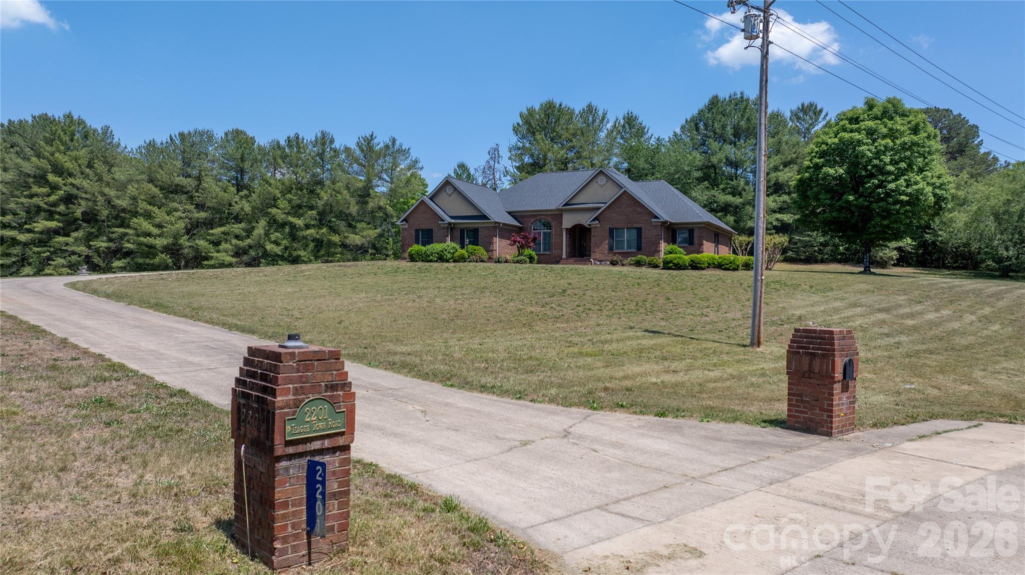 2201 Teague Town Road Property Photo 3